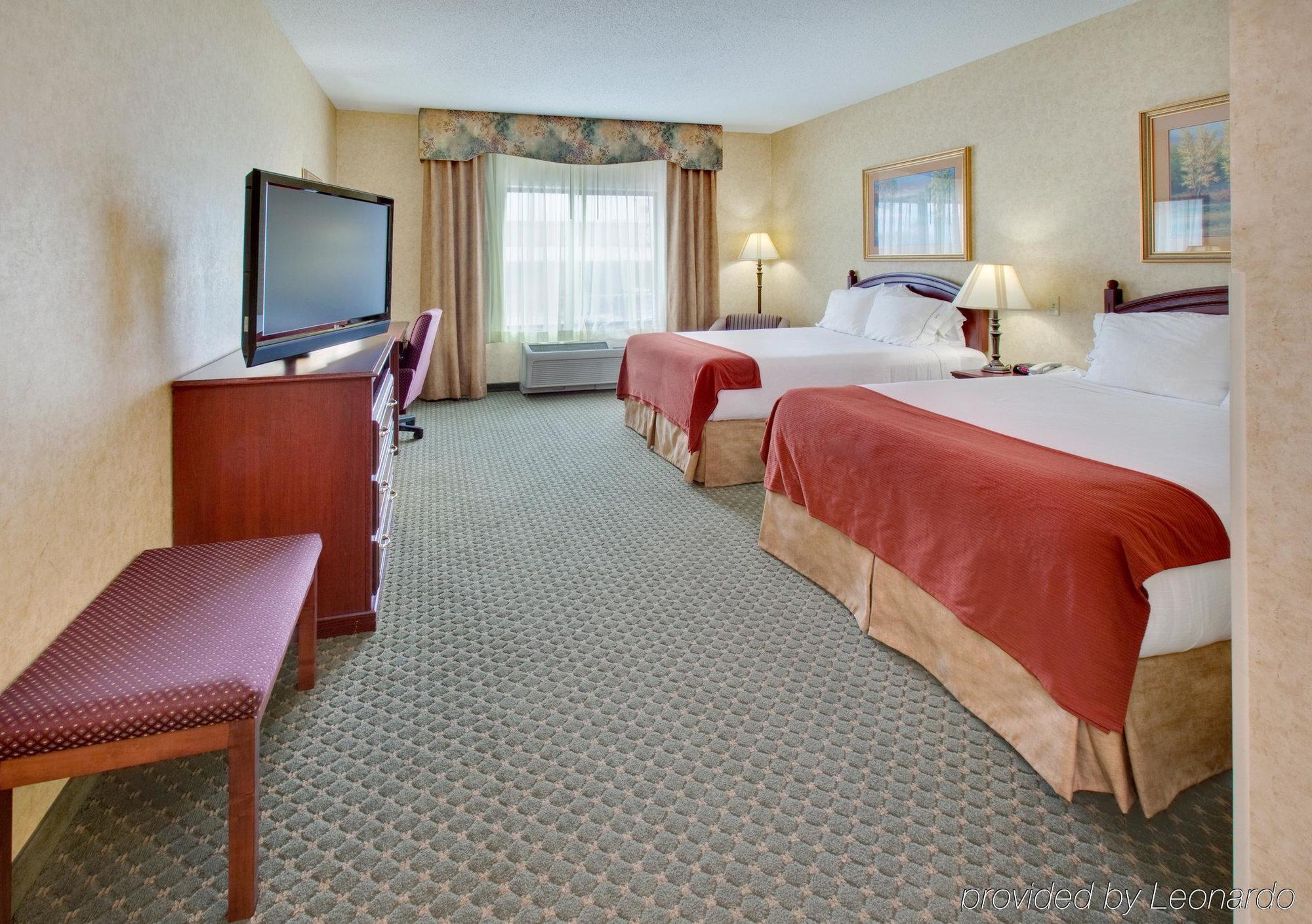 Holiday Inn Express Hotel & Suites Bismarck By Ihg Cameră foto